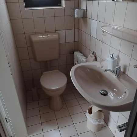 Gaestehaus Bausch メーリング